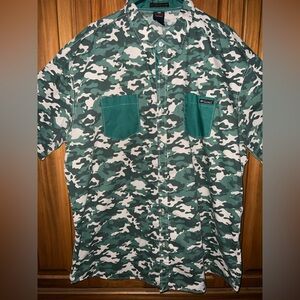 Enyce camouflage short sleeve